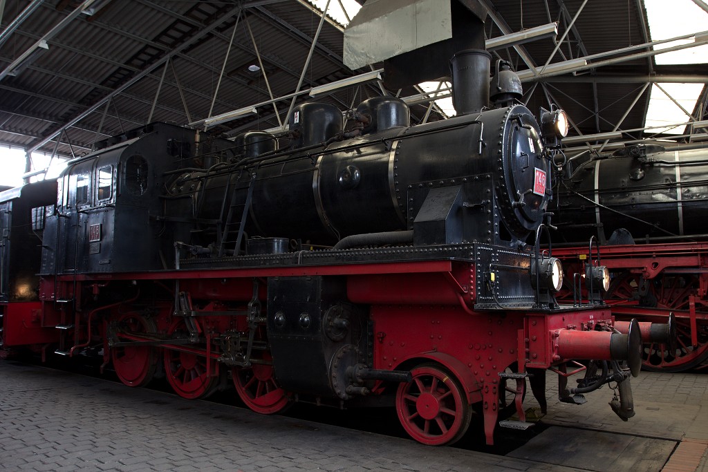 stoomlocomotief stoomlocomotieven verkeer transport vervoer spoorweg spoorwegen spoor trein treinen loc stoomloc erfgoed hdr locomotief